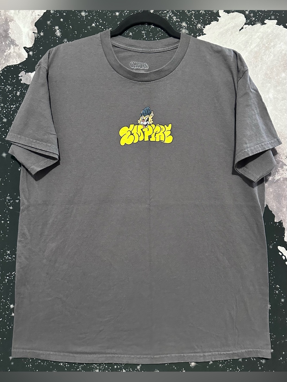 Empyre Graffiti Cat Bubble Letter Graphic Shirt - Picture 6 of 8